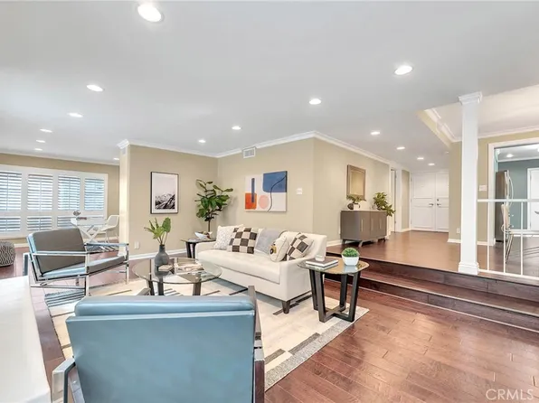 4807 Woodley Ave Unit 209, Encino, CA 91436