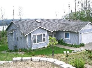 1374 E Sealawn Blvd, Freeland, WA 98249