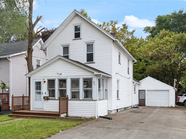 31 Saint Johns Park, Rochester, NY 14612