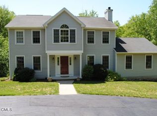 10 Ticon Ct, Shelton, CT 06484
