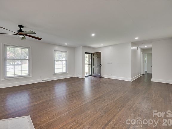 5th image of 5731 Brookhaven Rd
