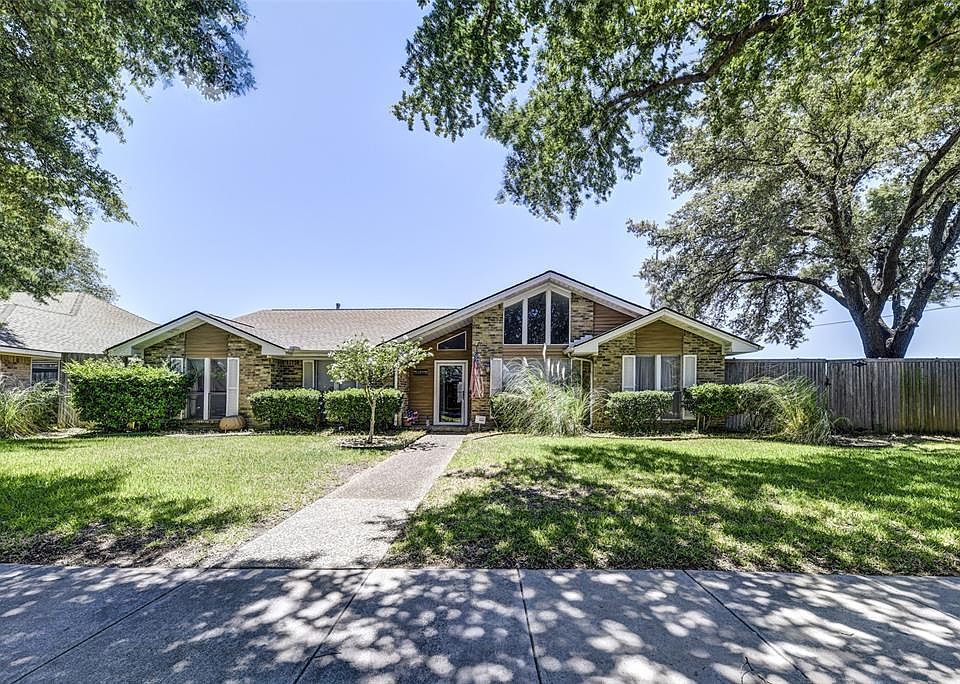 1st image of 2511 Oakwood Dr