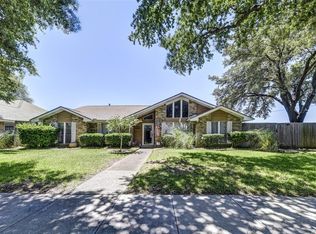 2511 Oakwood Dr, Carrollton, TX 75006