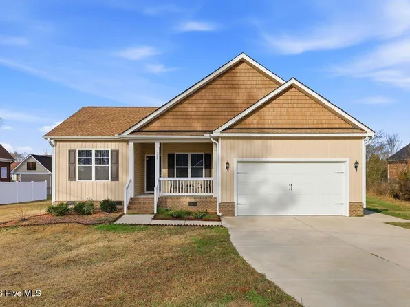 111 Oak Street, Pine Level, NC 27568