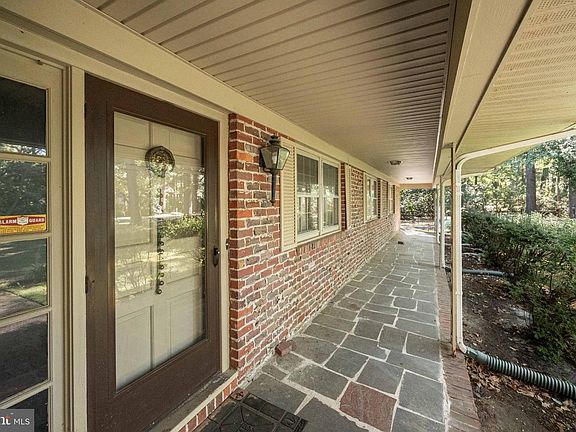 3rd image of 8473 N Prong Ln