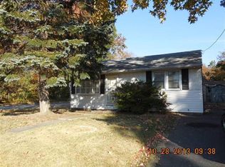 206 Chestnut St, Upper Chichester, PA 19061