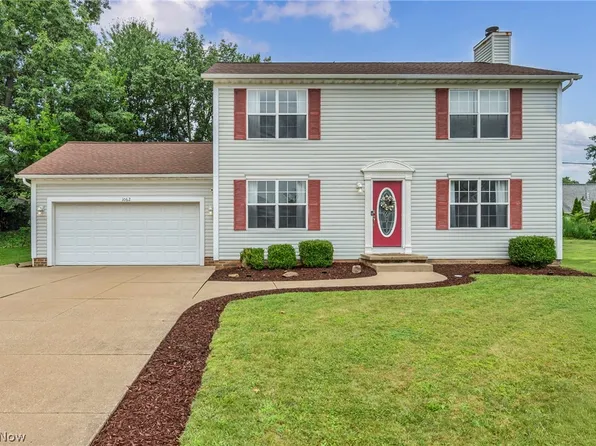 1062 McShane Dr, Cuyahoga Falls, OH 44221