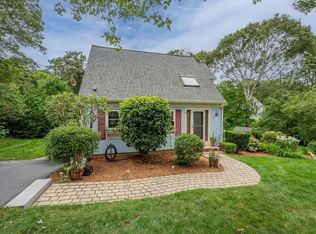 25 Goat Field Ln, Barnstable, MA 02630