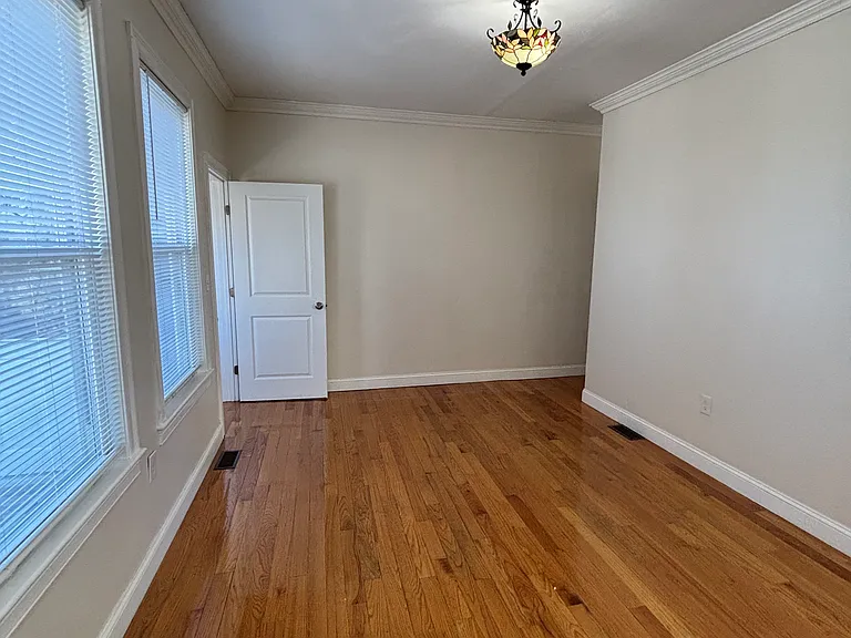 9 Nottingham St #1 — Photo 22