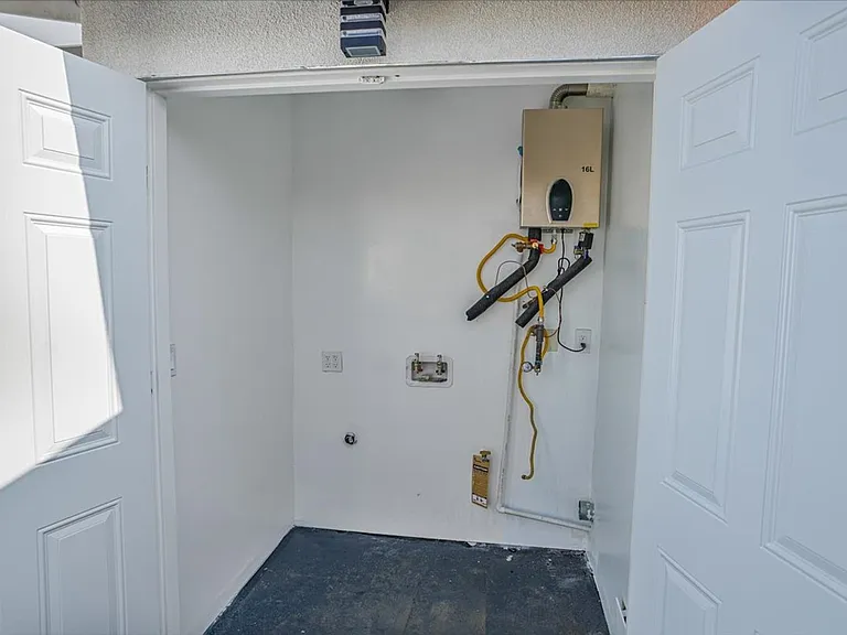 12118 Clora Pl — Photo 14