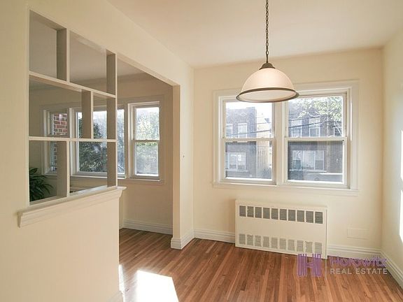 3rd image of 2821 45th St