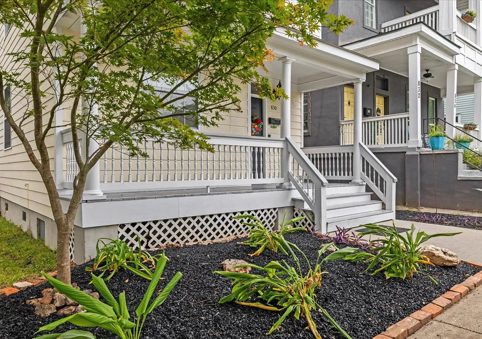 830 E Duffy - Lovely Downtown Home with Fenced Yard! — Photo 3