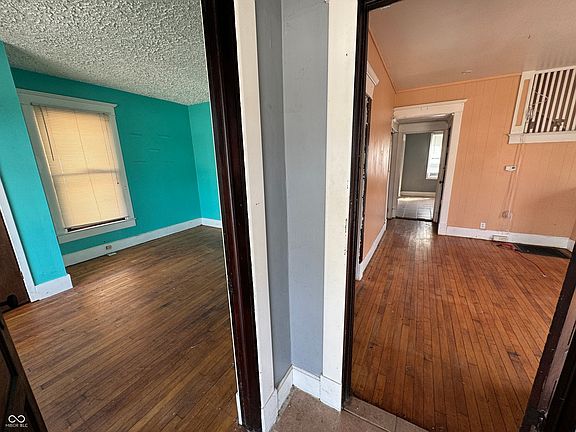 2nd image of 515 Terrace Ave