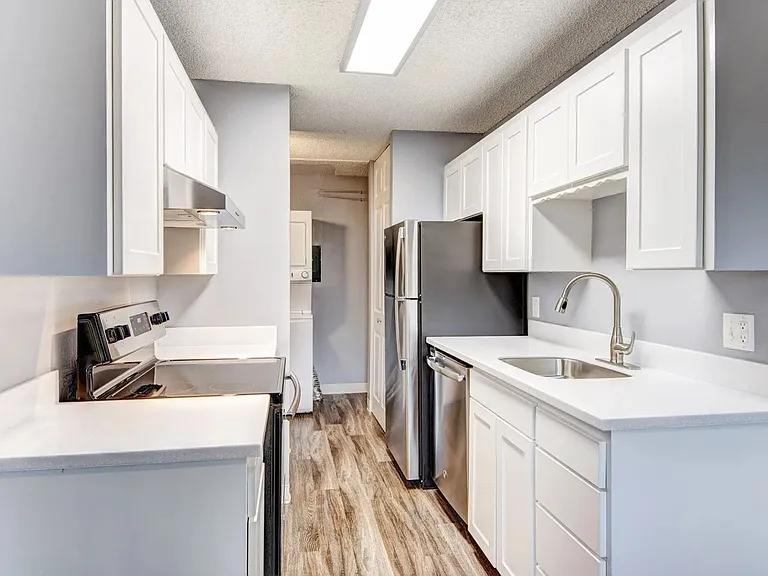 Asteria Place Apartments — Photo 13