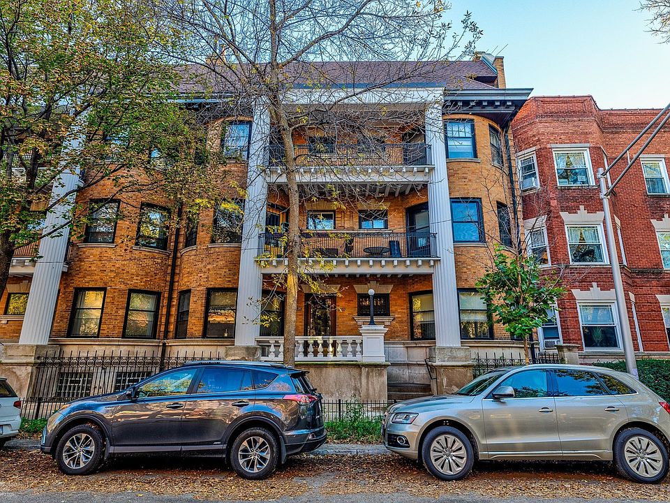 1st image of 5705 S Blackstone Ave #303