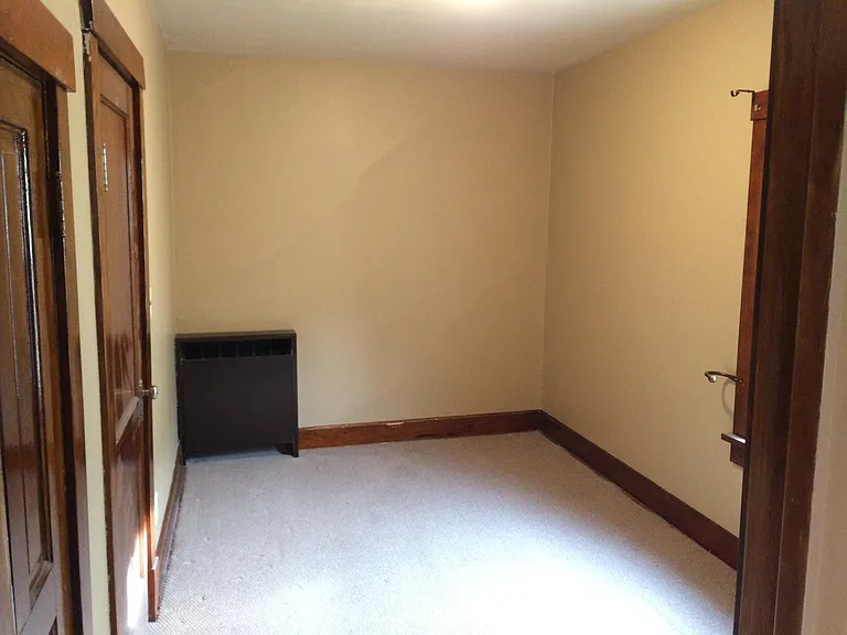 807 E Grand Ave #1 — Photo 5