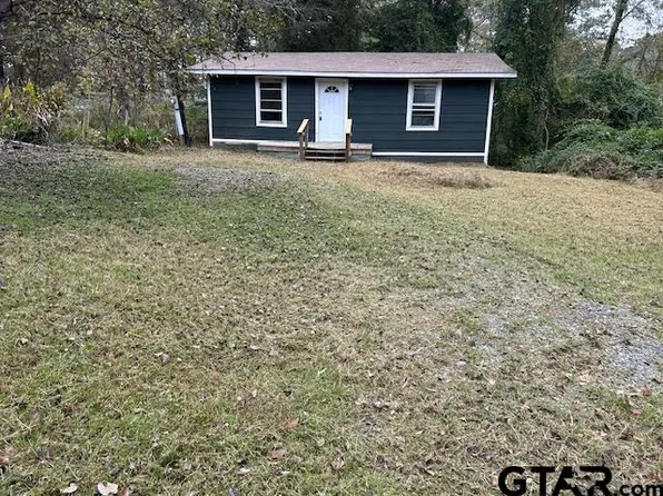 7227 Forest Hill Dr, Frankston, TX 75763