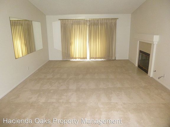 5th image of 428 E Playa Blanca St