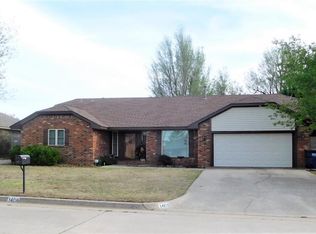 1408 Gabriel Dr, El Reno, OK 73036