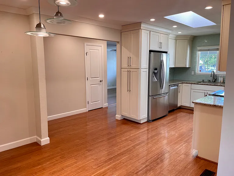 619 Lorren Way — Photo 9