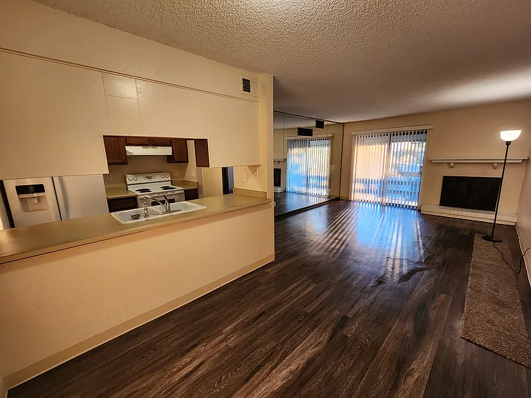539 Wright St #306 — Photo 12