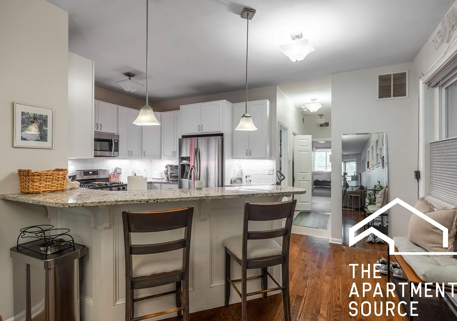 3 bed, 2300 sqft, $4,250 — Photo 3