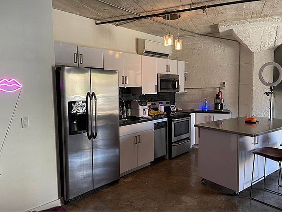 2nd image of 301 Ocean Dr APT 602