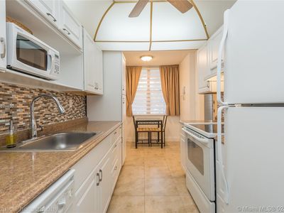 2649 NW 48th Ter APT 232, Lauderdale Lakes, FL, 33313