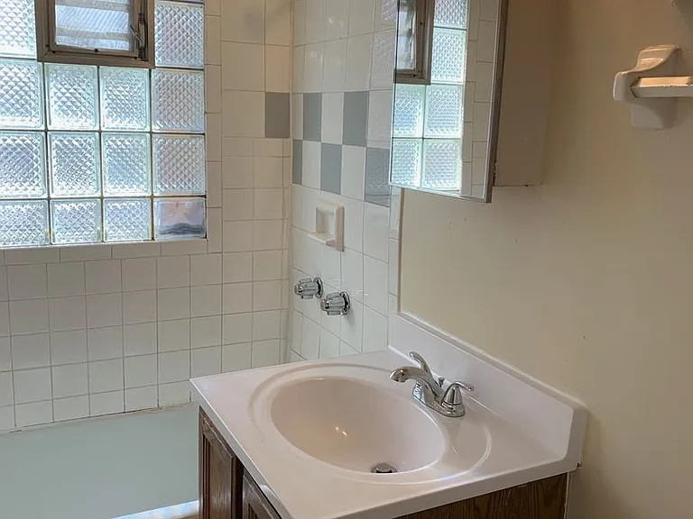 719 Knapp — Photo 15