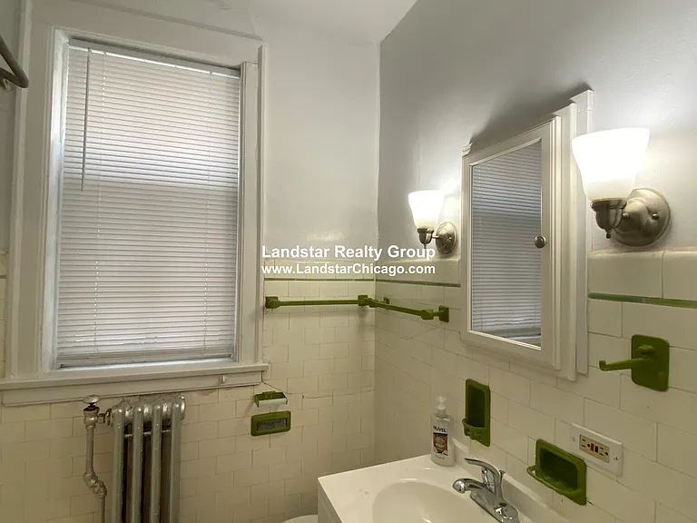 909 Elmwood Ave #K3 — Photo 8