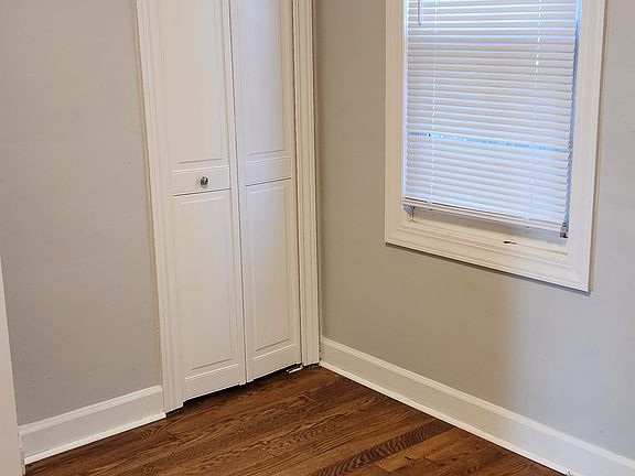 4th image of 6558 Balfour Ave