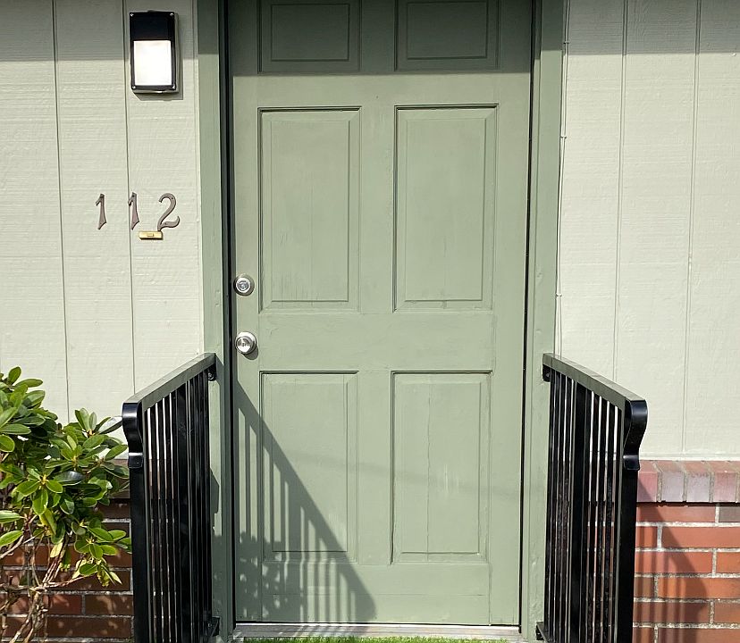 1st image of 112 N Lincoln St