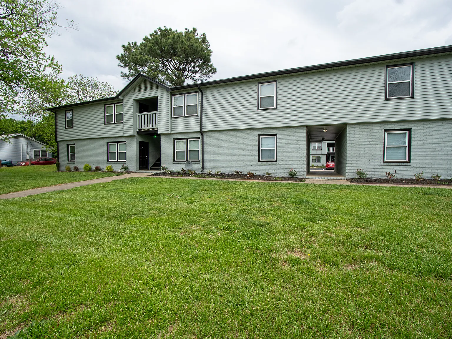 2 bed, 800 sqft, $1,245 — Photo 2