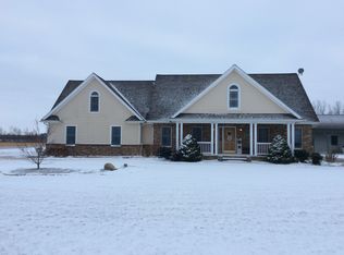 10022 W Elmore Eastern Rd, Oak Harbor, OH 43449