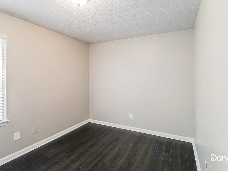 584 Cedar Ct — Photo 11