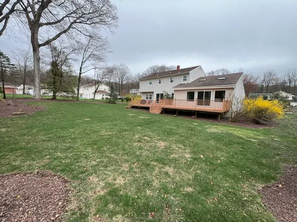 5 Glenn Dr, Flanders, NJ 07836