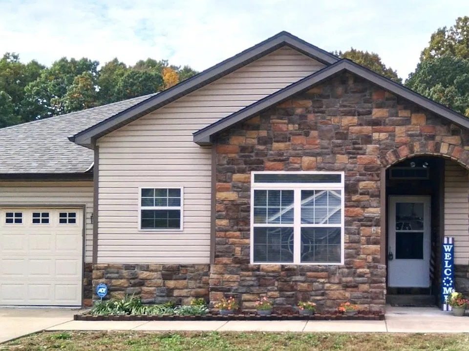 128 Sycamore Dr