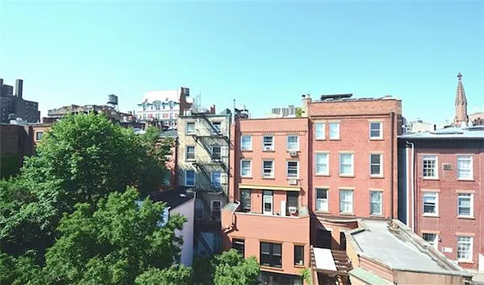 Rented by Maz Group NY | media 21