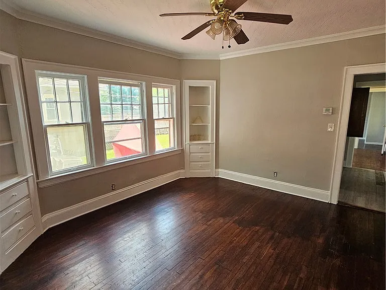 3724 Chelton Rd — Photo 3