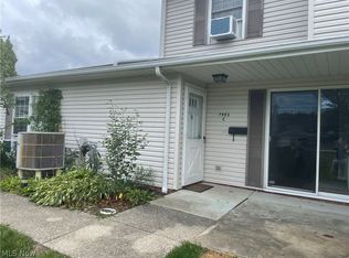7993 Carriage Cir #79-C, Mentor, OH
