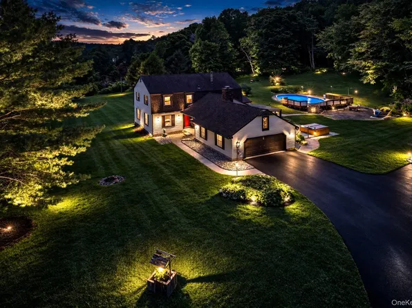 4 Debbie Court, Chester, NY 10918