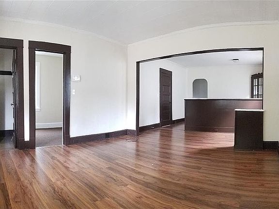 2nd image of 107 Weber Ave