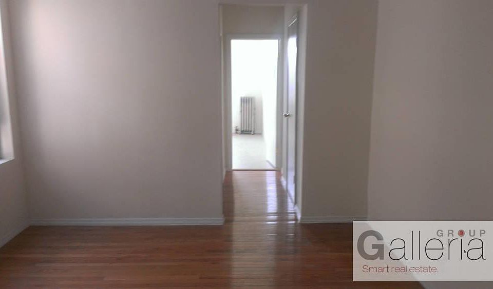 2nd image of 805 Fairmount Pl APT 5C