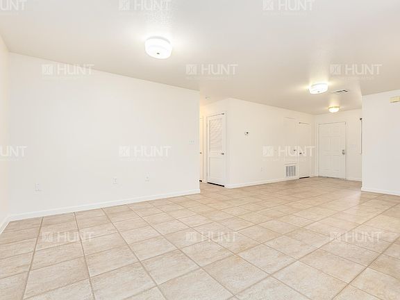3rd image of 3002 Franklin Ave