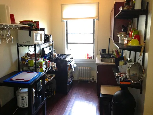 Rented by Camhi NYC Realty Inc | media 22