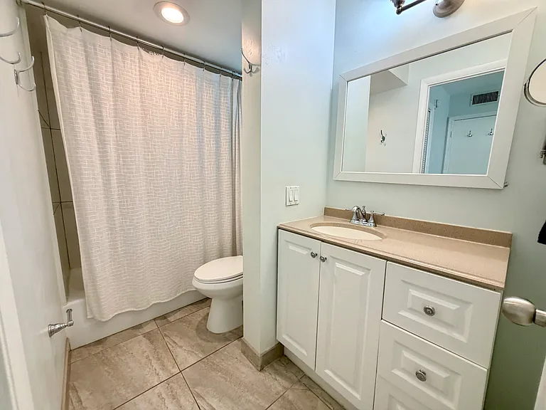 1439 S Ocean Blvd — Photo 20