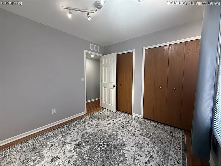 44724 Maryland Ct — Photo 12