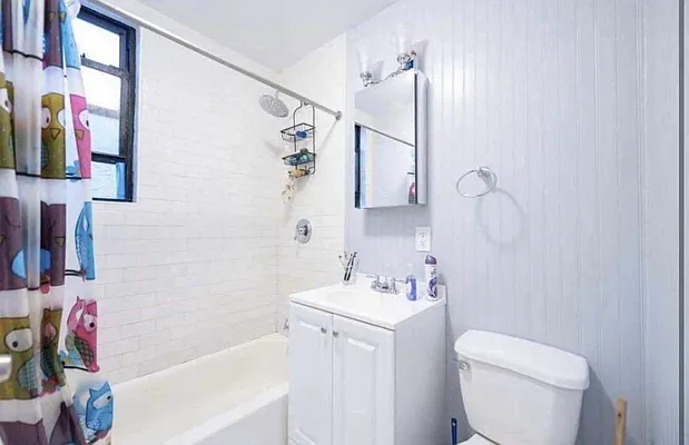 Rented by RealTegrity NY LLC | media 22