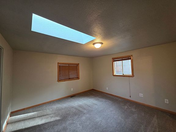 5th image of 2275 Arthur Ct