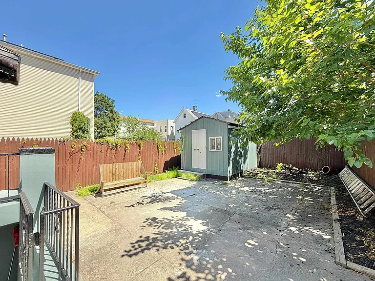 42 Greenville Ave #2 — Photo 24